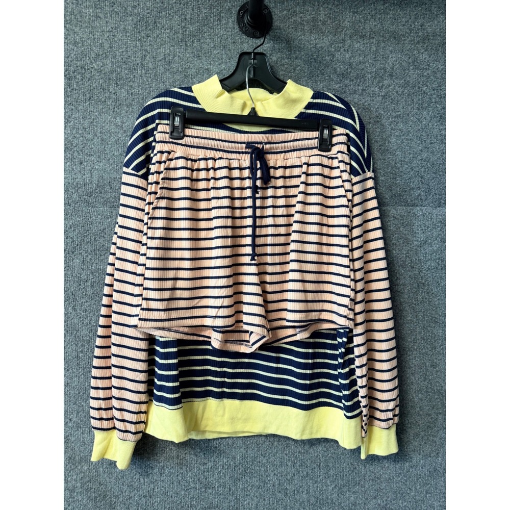 Striped Colorblock Waffle Knit Set Mock Neck Top and Shorts Medium - Picture 5 of 5